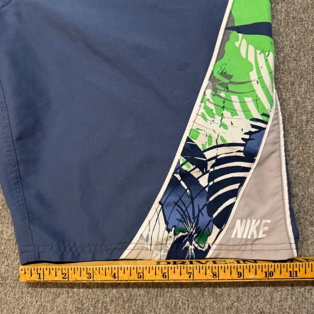 Nike‎ Swim Mens Blue Tropical Floral Board Shorts Size 30 Cargo Pocket Trunks